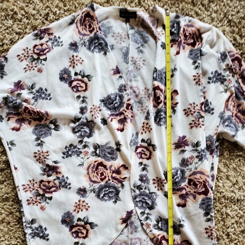 Beautiful floral cotton kimono